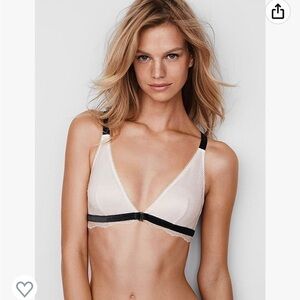 Victoria’s Secret White Chantilly Lace Front Close Triangle Bralette Size Medium